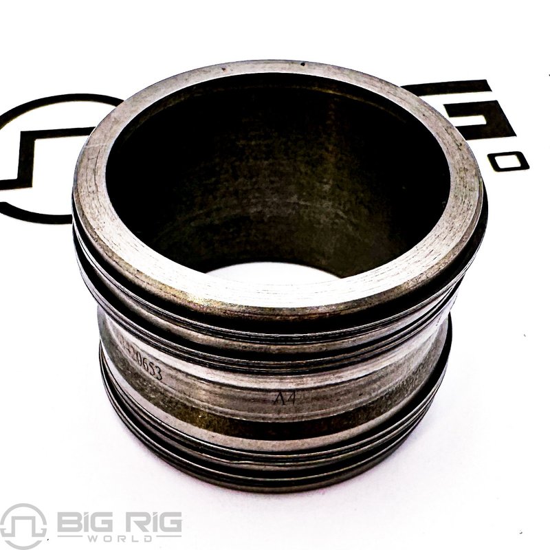 Connect Pipe A4601400048 - Detroit Diesel