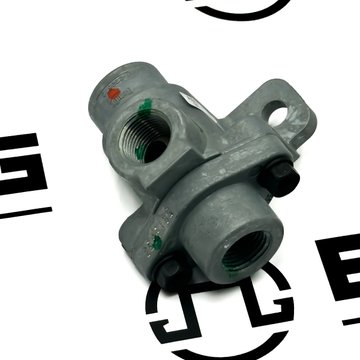 Double Check Valve 5004861 - Bendix