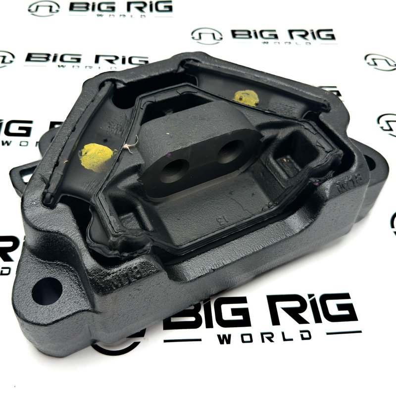 Isolator- Assembly, Engine, Rear, 854, No-Insulator 01-35313-000 - Freightliner