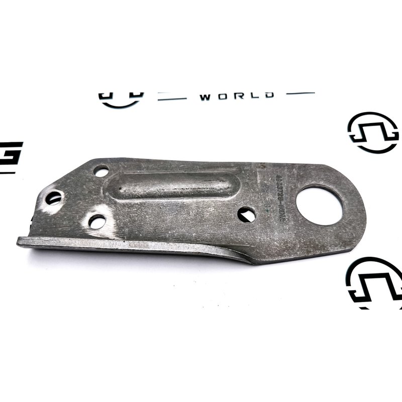 Lifting  Bracket 4983728 - Cummins