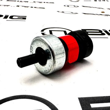 Switch, Low Air Pressure, Brake, Closes At 2-6 Psi 2035006C2 - International