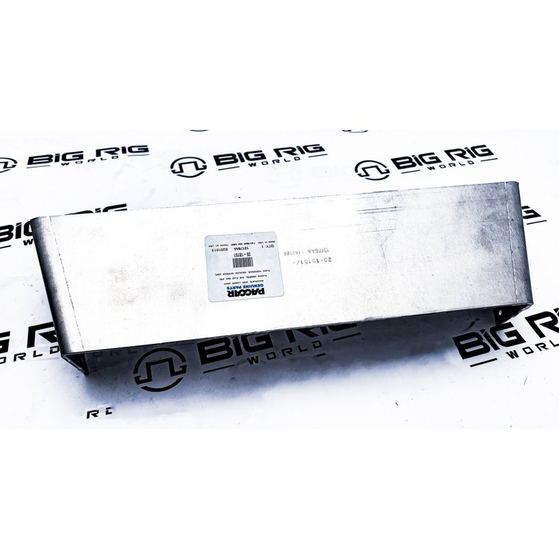 Backplate - Step Lower 20-18151 - Paccar
