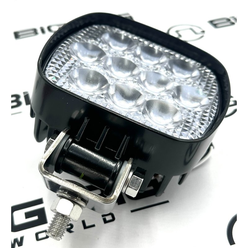 Square LED Work Light 2,900 Lumen MWL-16-A - Maxxima