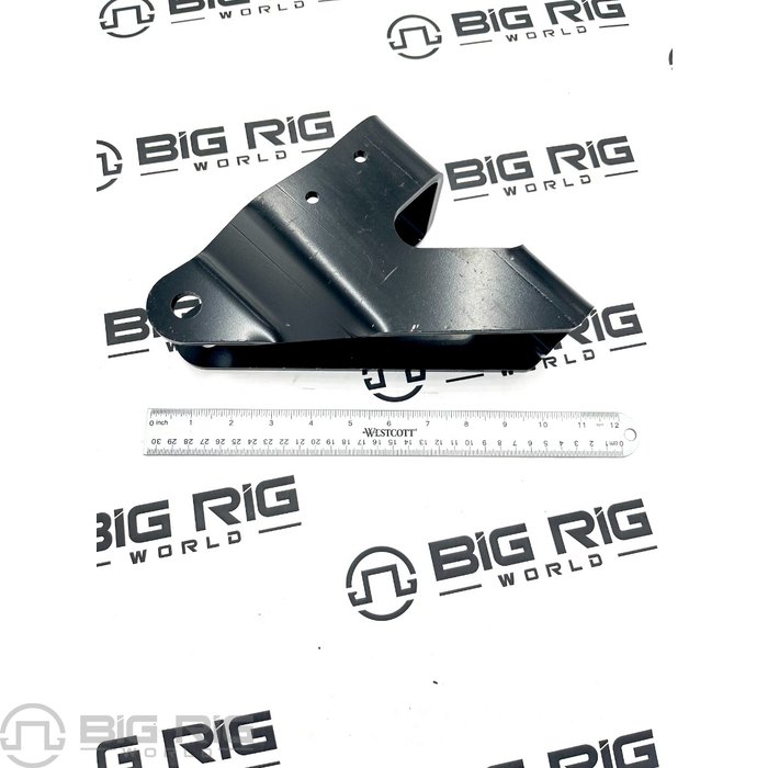 Bracket - Lateral Control Rod, Lower 18-30104-000 - Freightliner