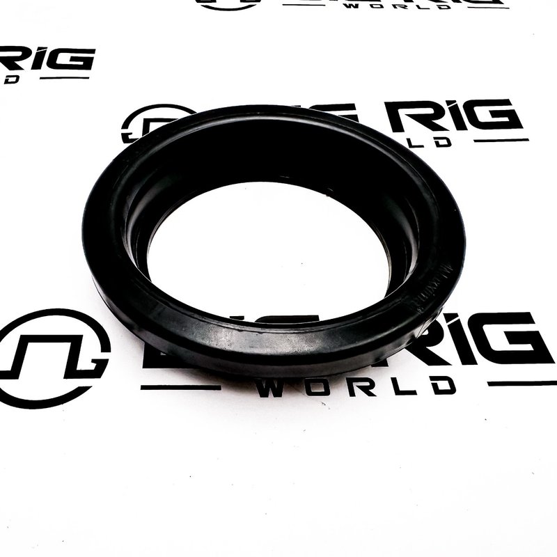 4 In. Black Vinyl Grommet M50400-B - Maxxima