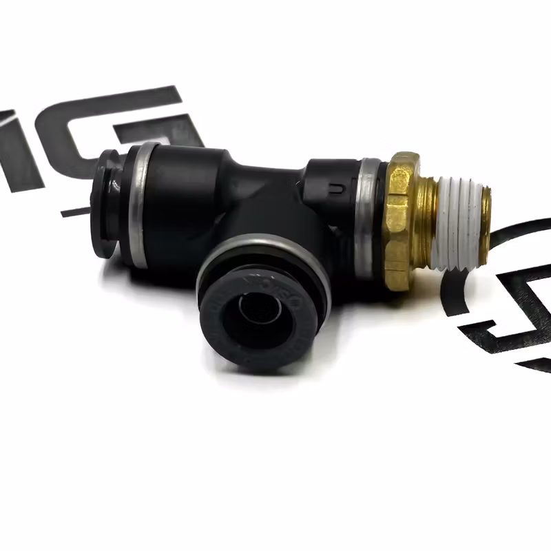 Fitting - Run Tee #4 MNPT to #6 J2494 G38-1024-040606 - Paccar
