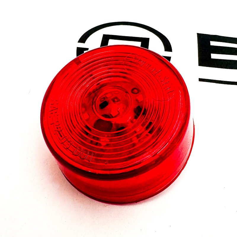LED Signal Stat Clearance/Marker Lamp 3050 - Truck Lite