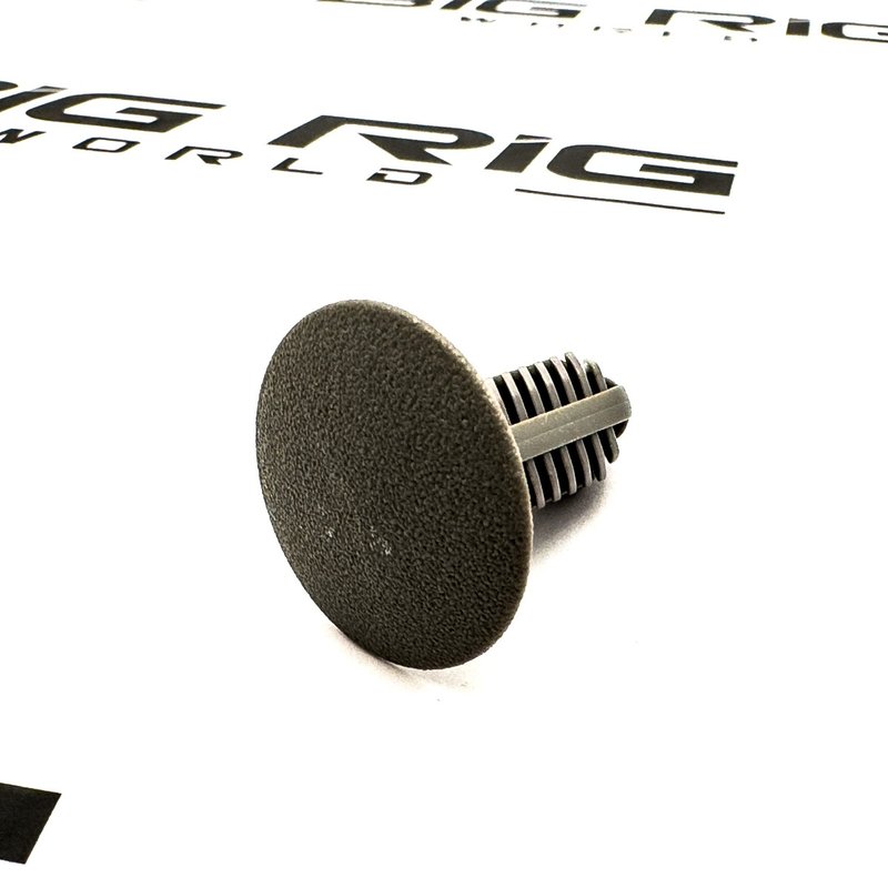Low-Force Tree Fastener M38-1030-02 - Paccar