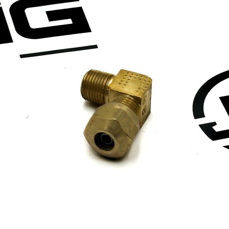 90-Degree Compression Fitting 1/4 FG4509 - Paccar