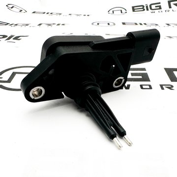 Water in Fuel Sensor with Screw and O-Ring 2272920PE - Paccar Engine