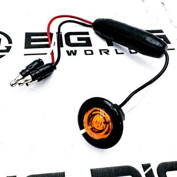LED 3 Wire Lamp P2, Amb, 12v 33800 33207Y - Truck Lite
