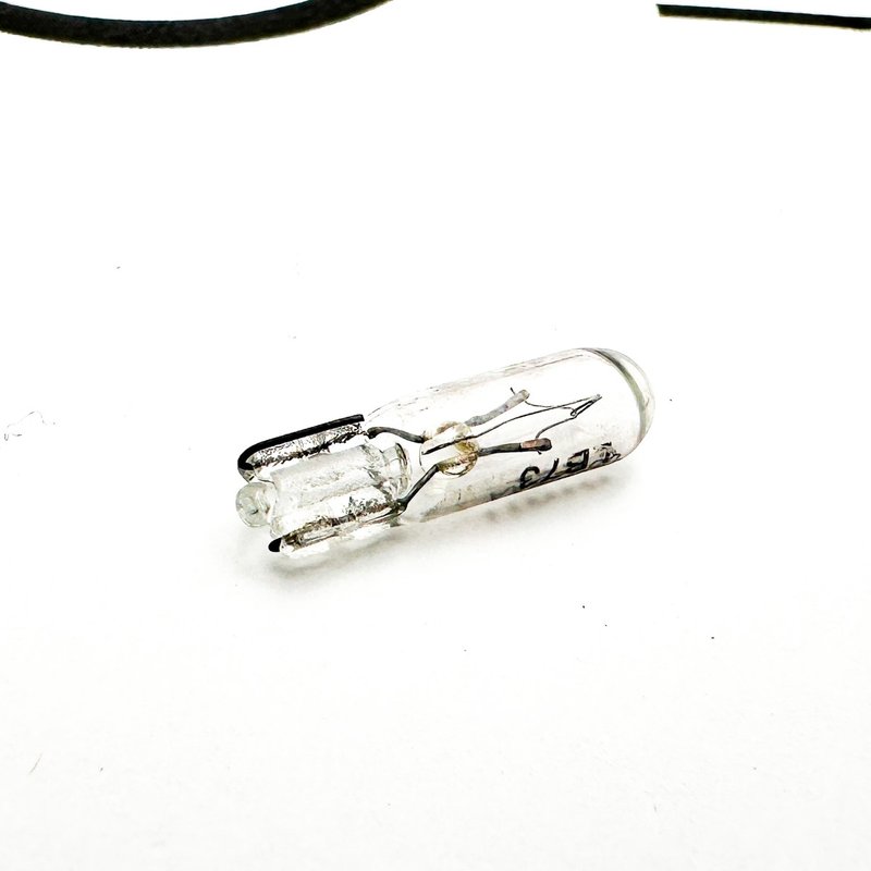 Bulb-Clear T1-3/4, 14V Wedge Bs LB-73 - Paccar