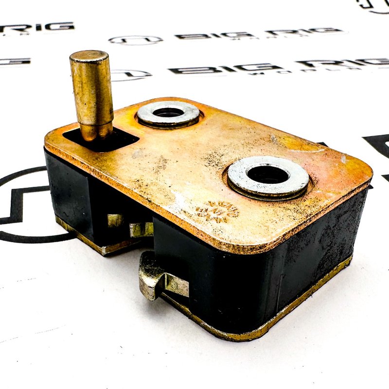 Door Latch - Outer Left, Flange 18-45484-000 - Freightliner
