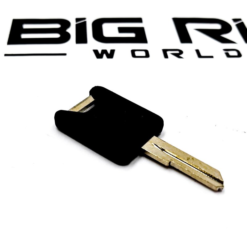 Key 84741831 - Mack