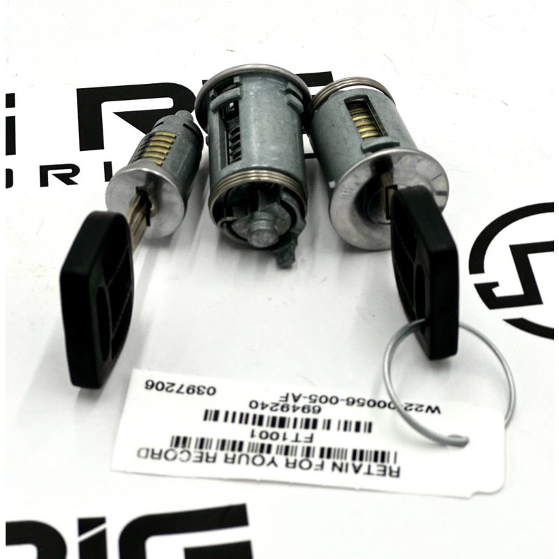 Lockset - 1001-1500, 2 Keys, P2/24U W22-00056-005 - Freightliner