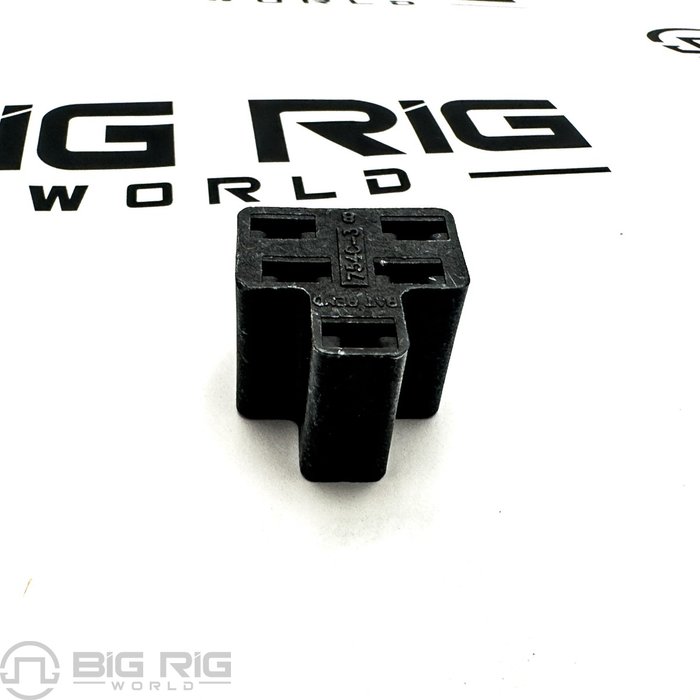 Switch Connector P20-1018 - Kenworth