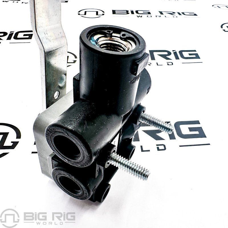 Plain Height Control Valve without Fittings 85149415 - Mack