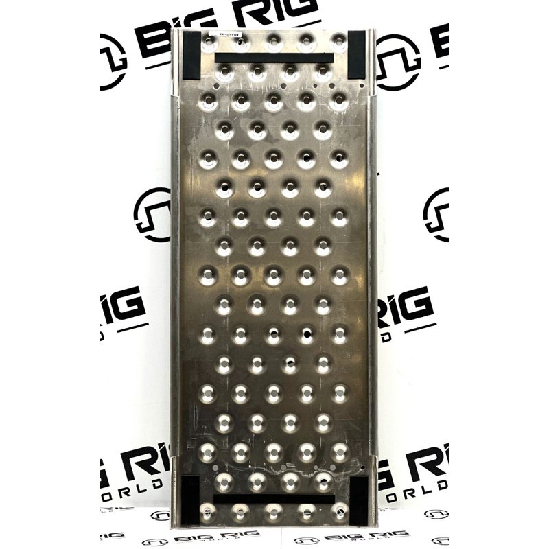 Deck Plate - Recess, Fixed, 350 Thread A22-69379-002 - Freightliner
