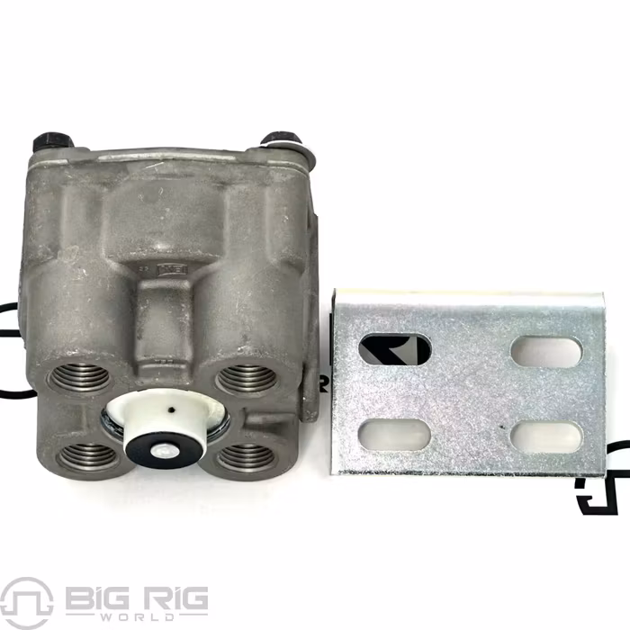 Valve-Relay, 5.5 Psi 065181 - Bendix