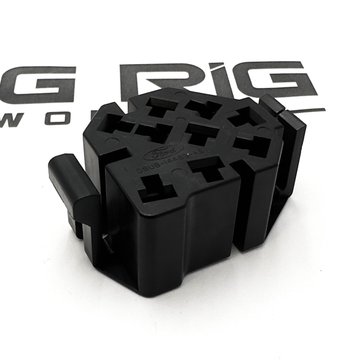 Connector D8UB-14489-AB - Freightliner