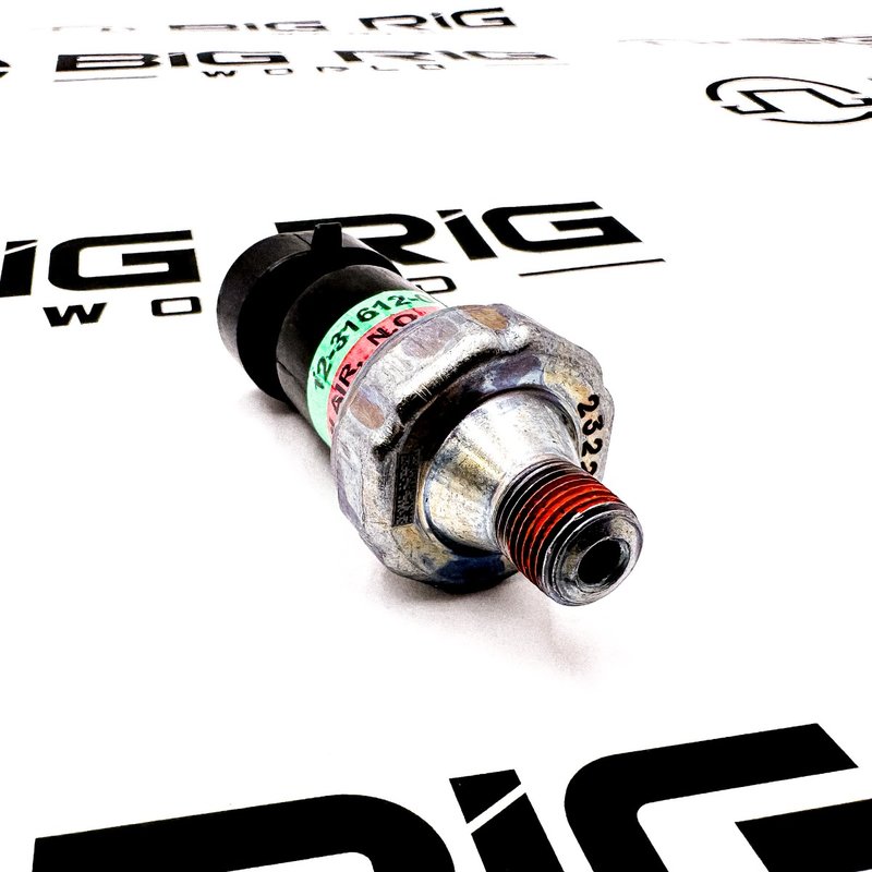 Low Air Pressure Switch No 71A 12-31612-000 - Freightliner