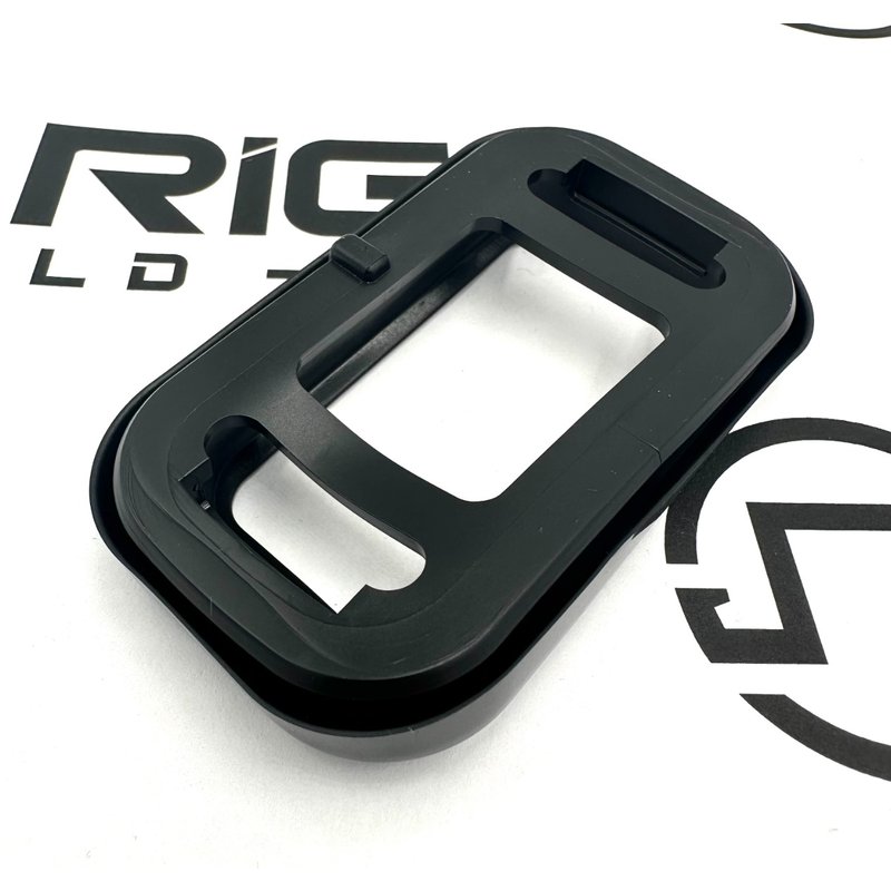 15 Series Flush Mount Grommet 15702 - Truck Lite