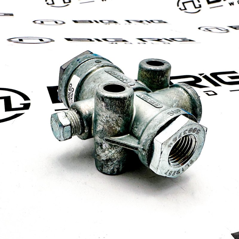 Pressure Reducing Valve (44 PSI) 107154 - Bendix