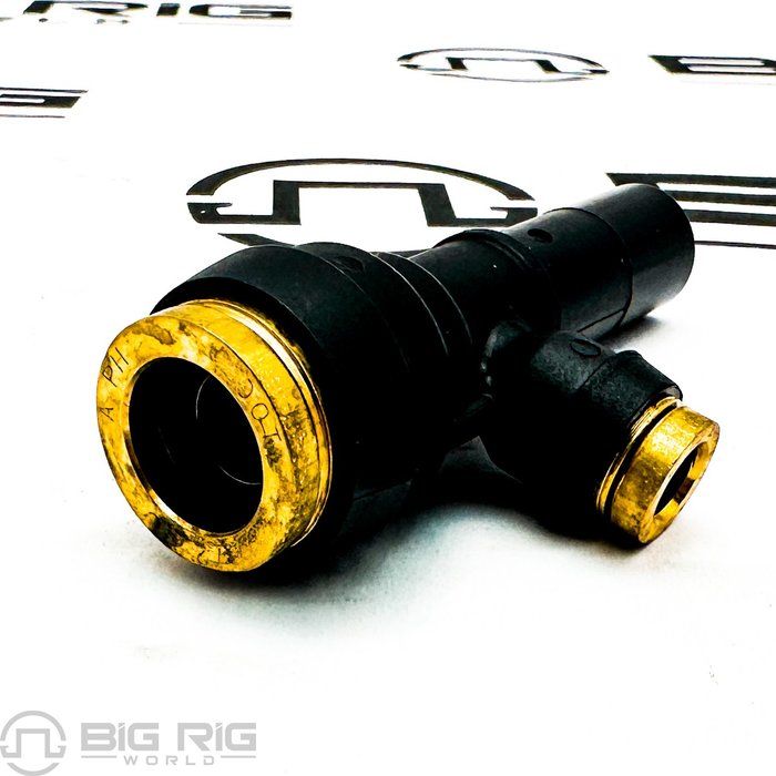 Tee, Air Brake Fitting, Push To Connect, 1/2 X 1/4 X 1/2 3520923C1 - International