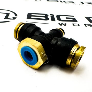 Tee - Female Push Connect 23-14054-000 - Freightliner