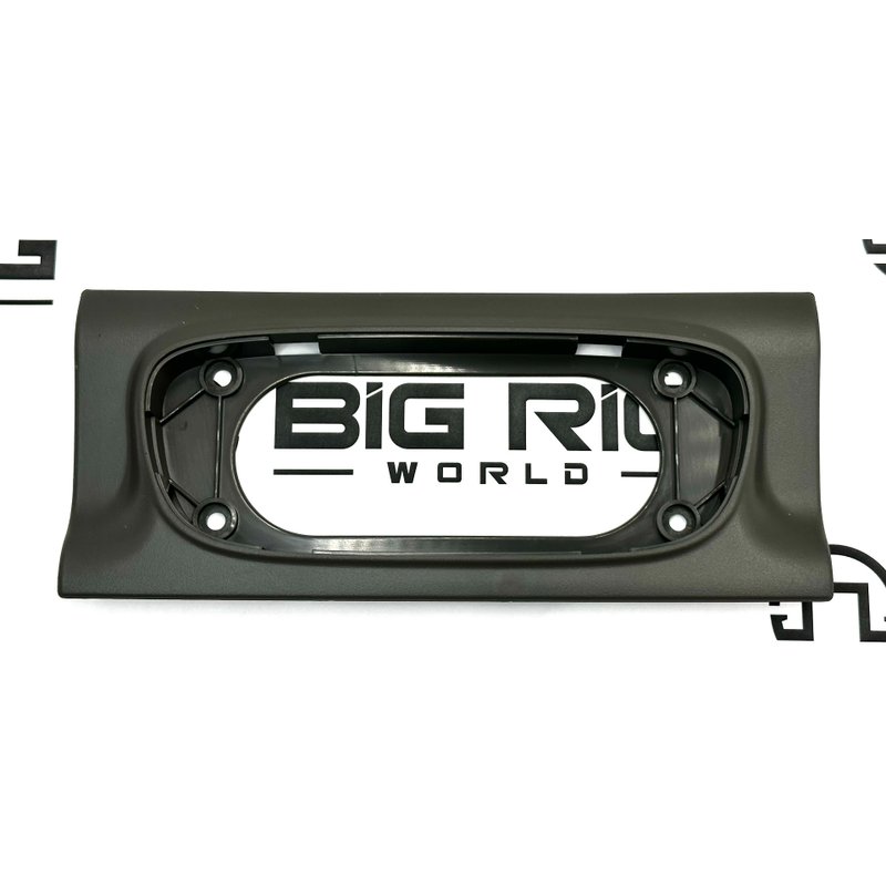 Bezel - Light Center Dome P54-1060 - Kenworth