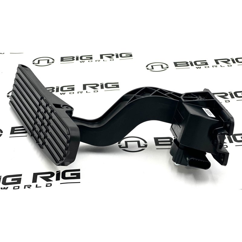Accelerator Pedal Assembly A01-33820-001 - Freightliner