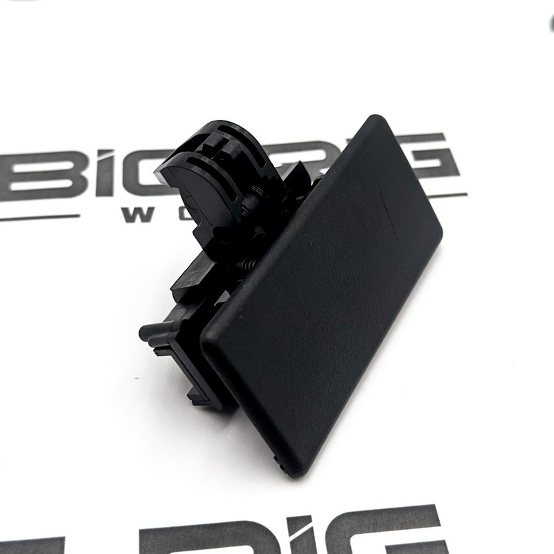 Latch - Glovebox 90-99-380CH - Paccar