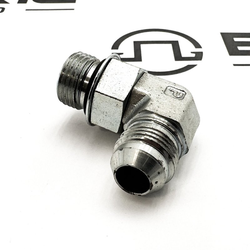 Connector - Flared 90DEG #8MSTRTHD - #8MS 26-02085 - Paccar