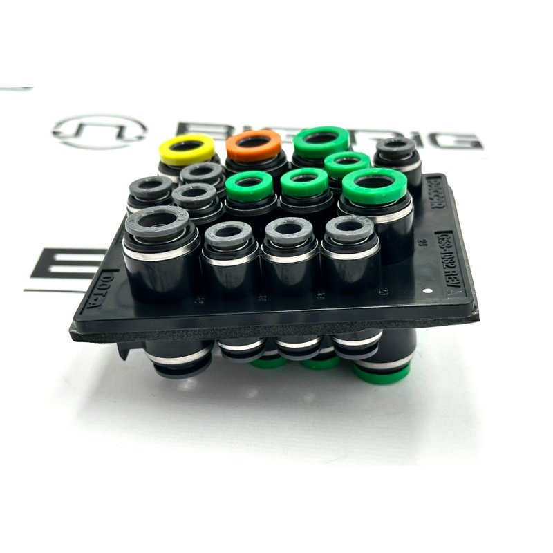 Manifold - Firewall Junction Block KV2X886 - Paccar