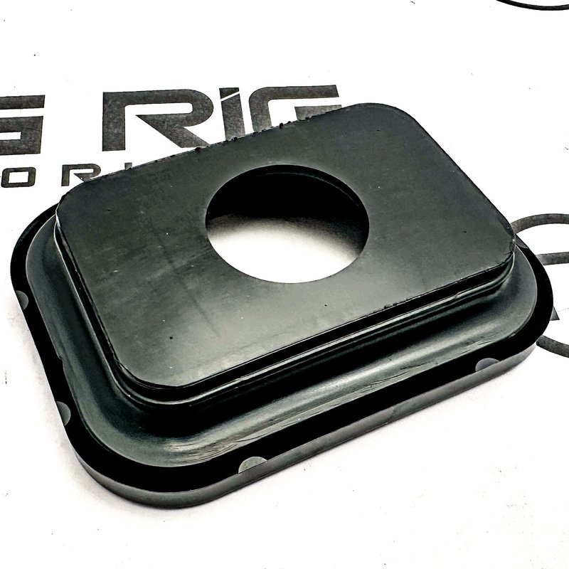 14 Series Grommet Mount, Black 14701 - Truck Lite