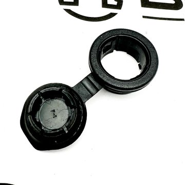 Cap - Power Port 10011019-10 - Paccar