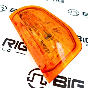 Front Turn Signal - Left Hand A06-59818-000 - Freightliner